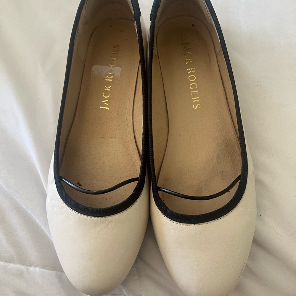 Jack Rogers Black and White Flats size 8.5
